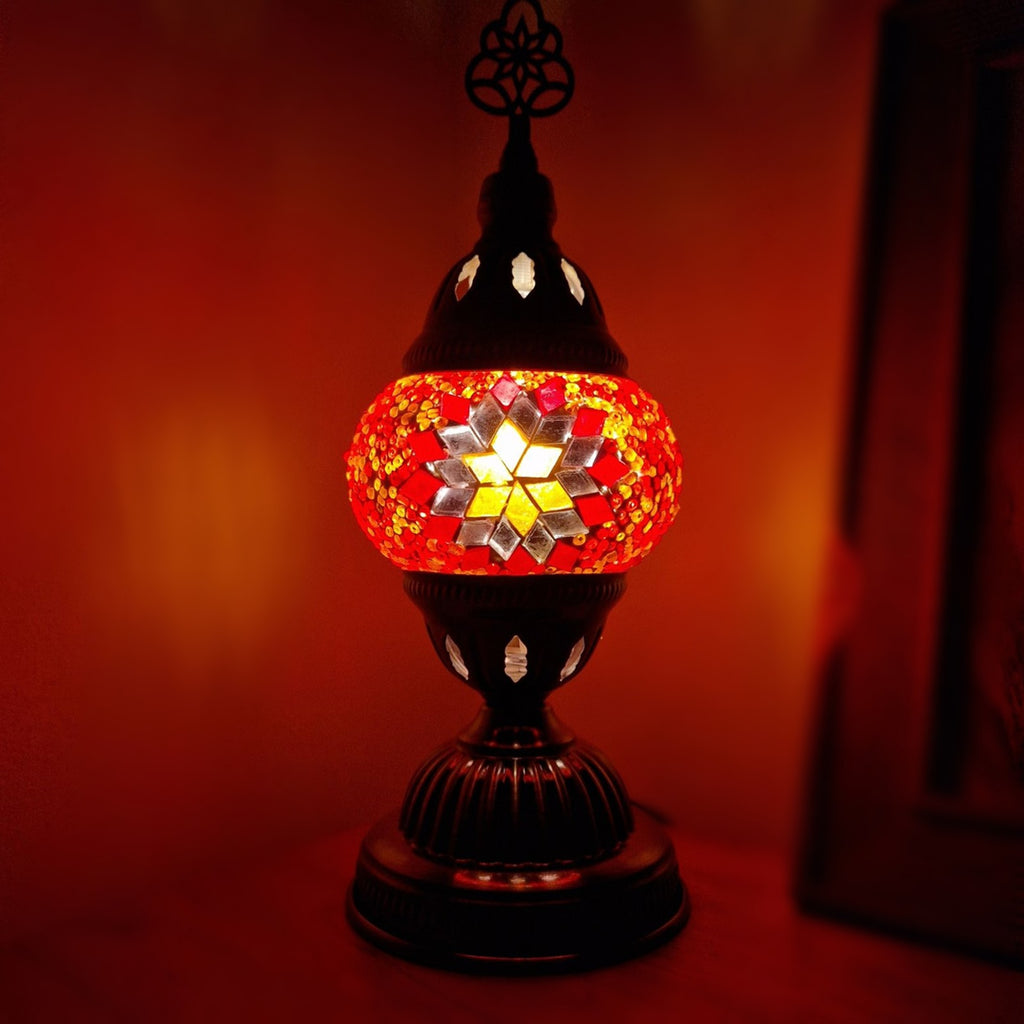 Luz de lámpara marroquí turca Auténtica mesa de escritorio de vidrio estilo Tiffany CE probada