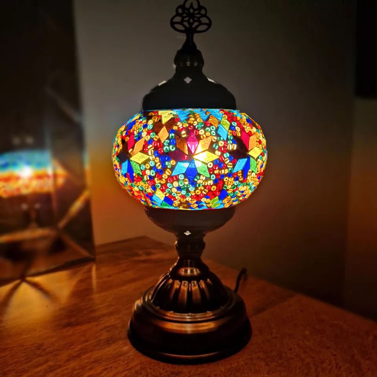 Türkisch-marokkanische Lampe, authentischer Glas-Schreibtisch im Tiffa – World Home Living