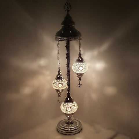 Lámpara de pie plateada de estilo turco marroquí de 3 bolas S-W1